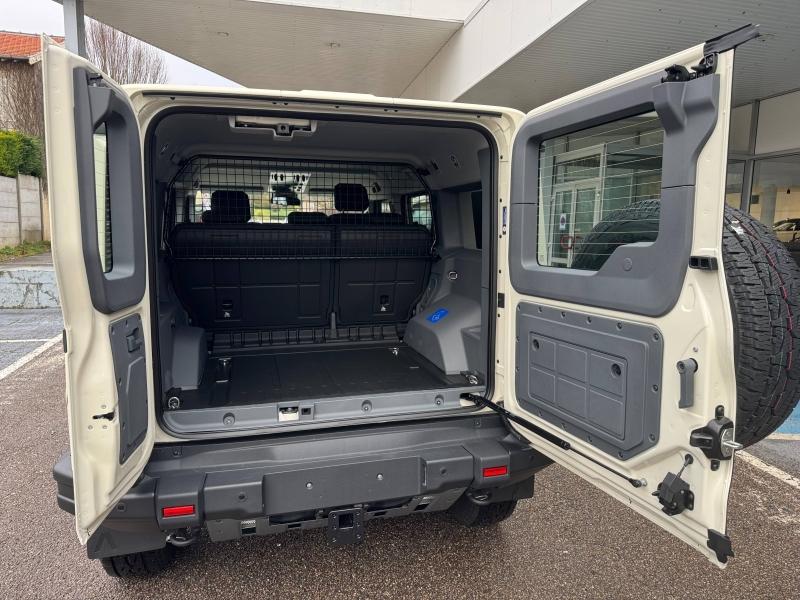 INEOS Grenadier 18