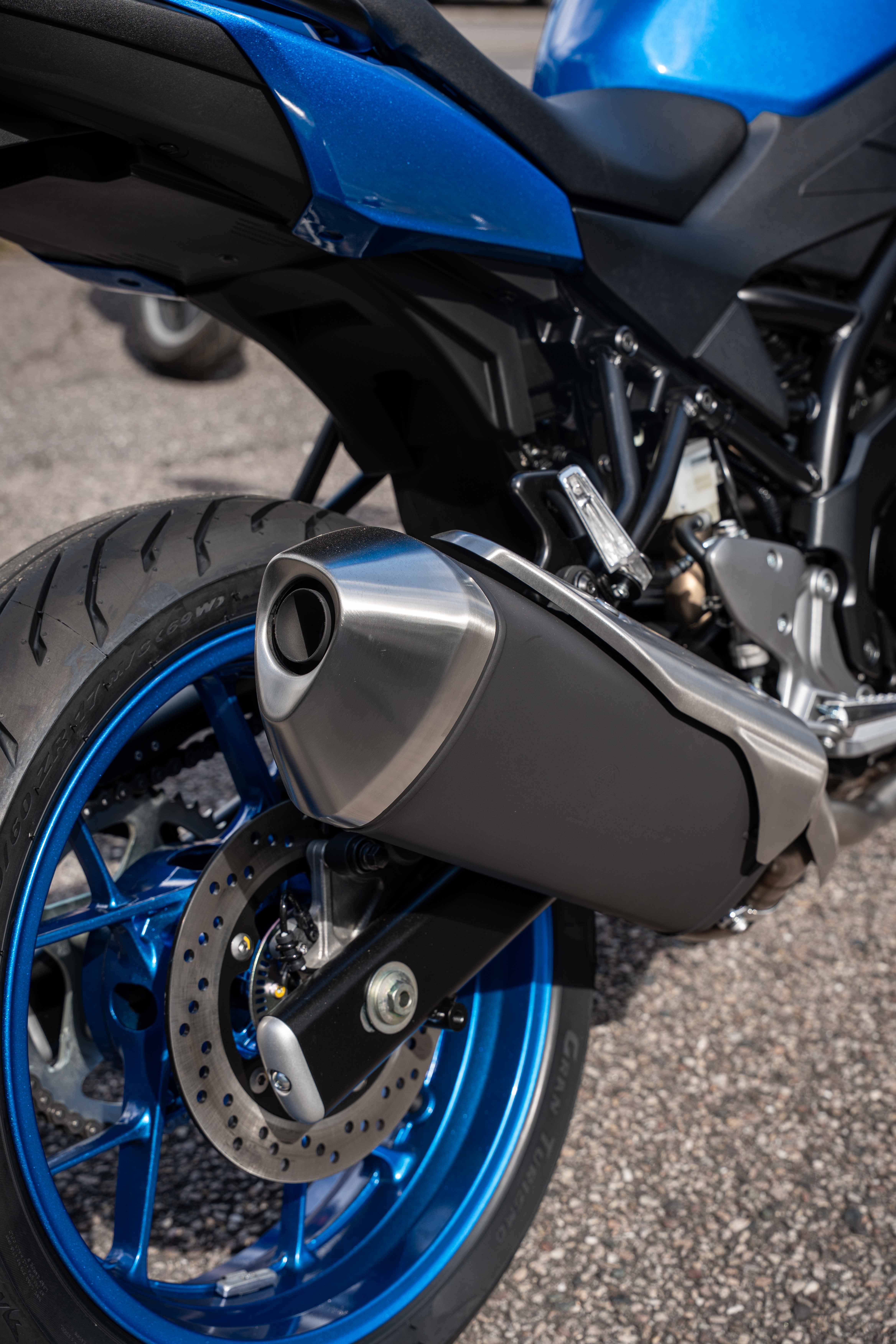 Honda Hornet 750 sur route
