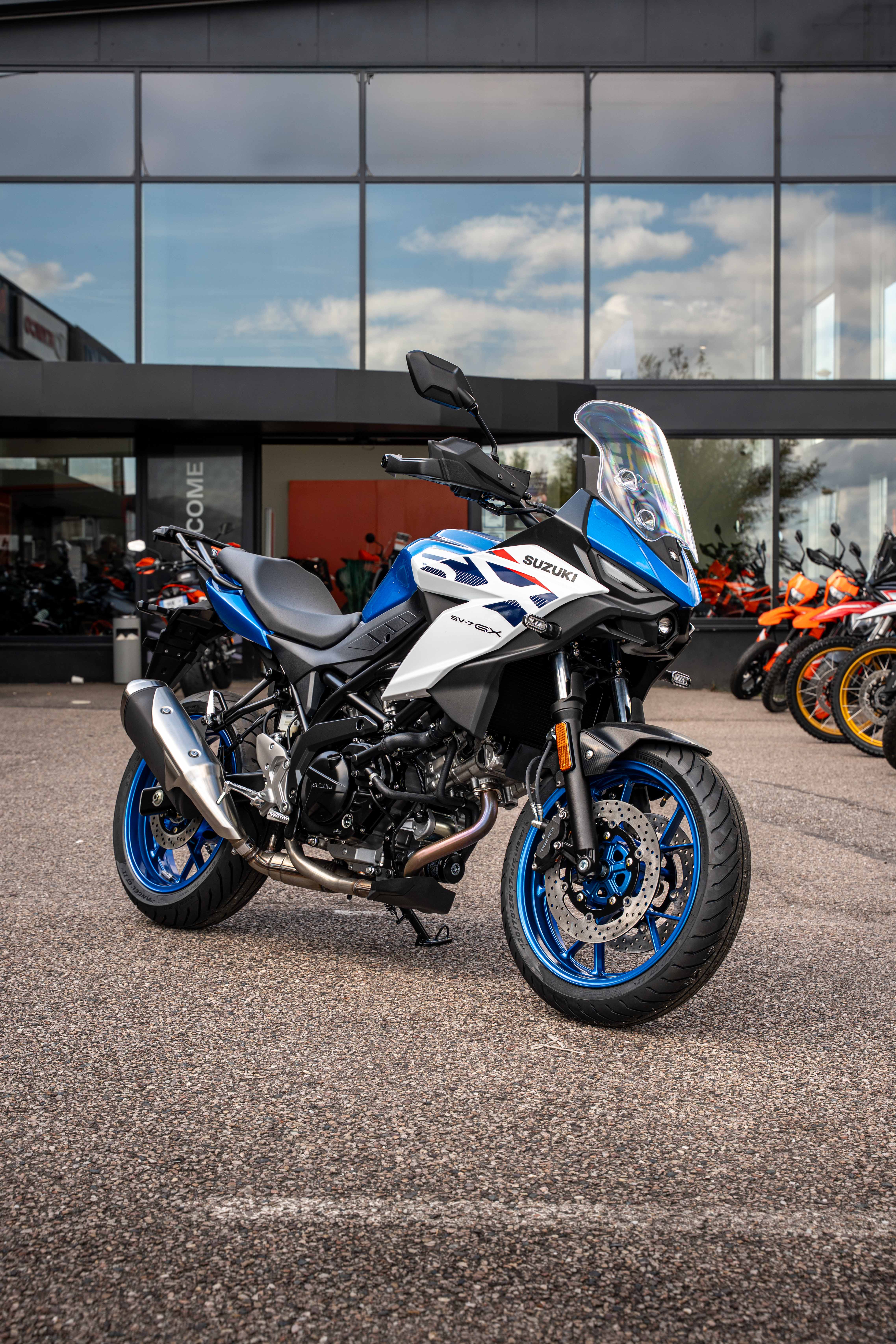 Honda Hornet 750 jaune et noire
